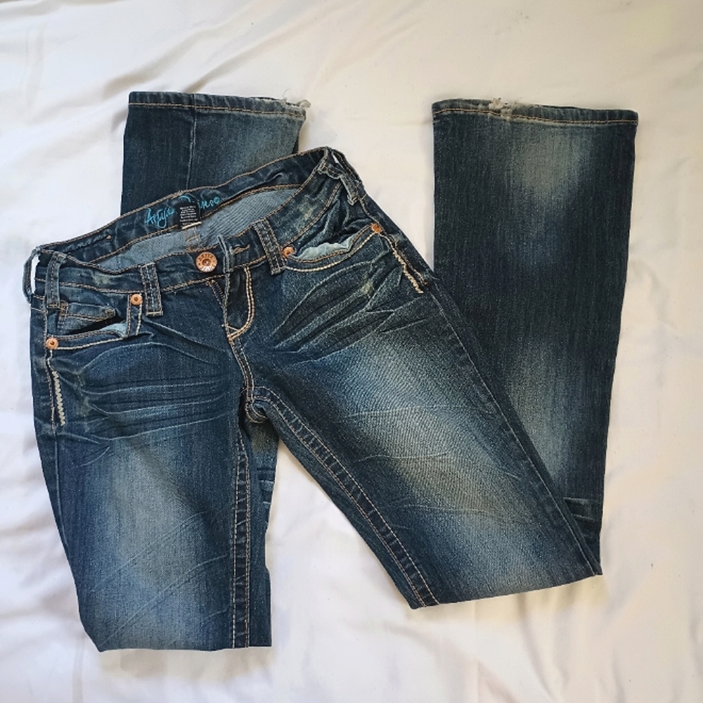 Ariya Low Rise Dark Wash Bootcut Jeans Size 3/4